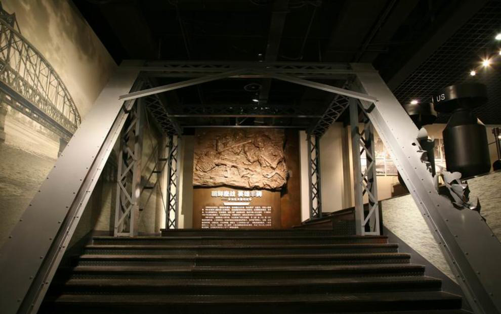 ★哈林科技一直是解放军与武警部队、政府认可的实体史馆布展和网上3D虚拟史馆制作公司，多年来致力于网上3d展馆,网上警史馆,网上史馆,网上警史馆建设,网上队史馆,武警部队网上警史馆,网上史馆模板,消防网上队史馆,网上军史馆建设方案。联系电话：15147129400